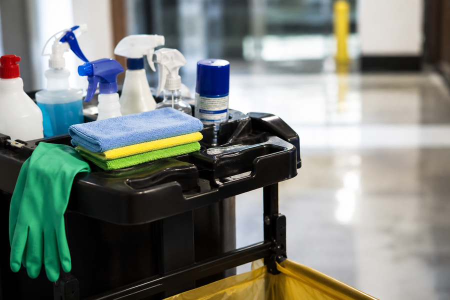 How to Choose the Right Industrial Cleaner for the Job
